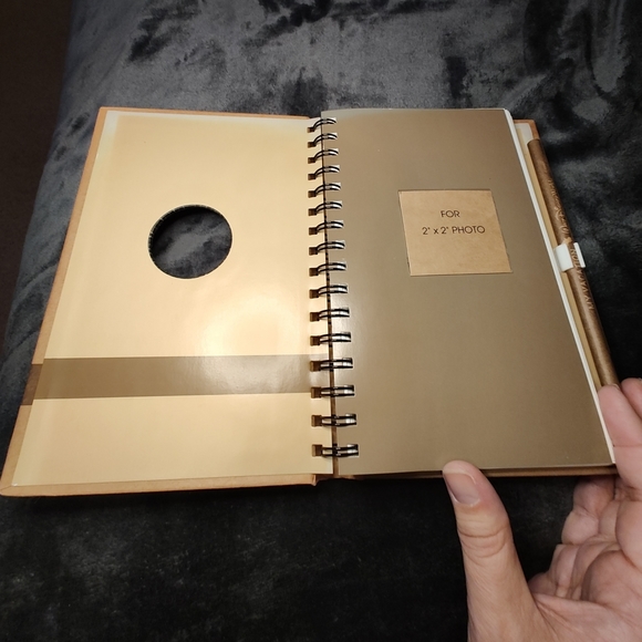 Walt Disney World Vacation Journal with pencil Mickey Mouse - Picture 4 of 9